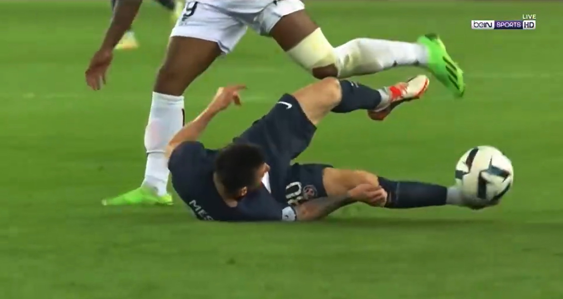 产品宣传海报设计_企业宣传海报设计制作